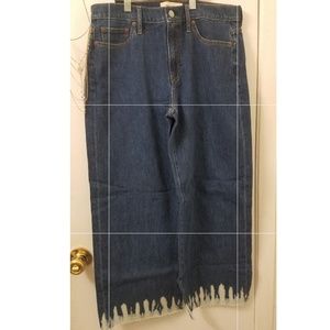 Ladies Gap capri tide jeans